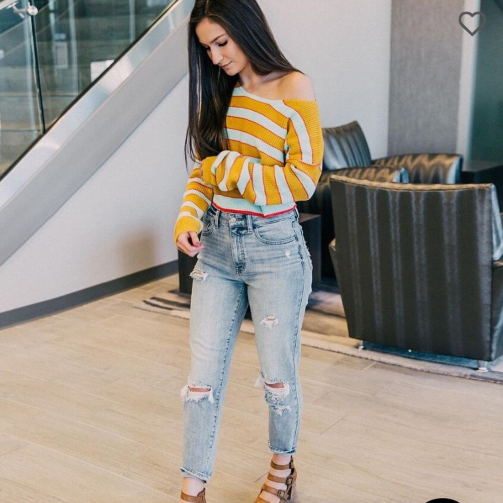 🔵 3 for 20 🔵 Le Lis Sweater - Picture 2 of 3